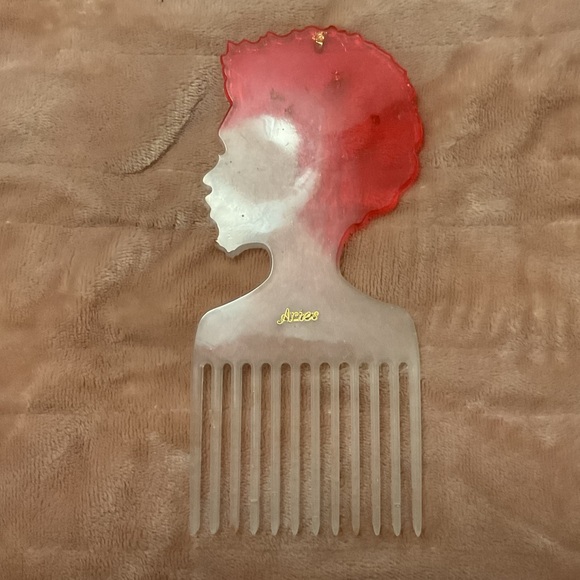 CUSTOM Zodiac Afro/Beard Comb - Male - Picture 2 of 5